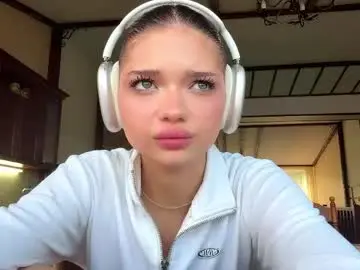 Chaturbate Free Live Porn of suzannabarmes
