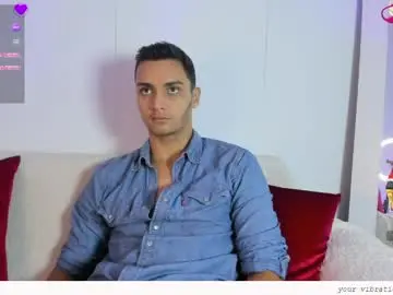 Chaturbate Best live sex cam show of wolfkyng