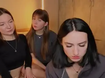 Chaturbate Watch Live Sex Cams of _reverse_gang_