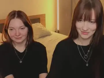 Chaturbate Live Sex Cam of _reverse_gang_