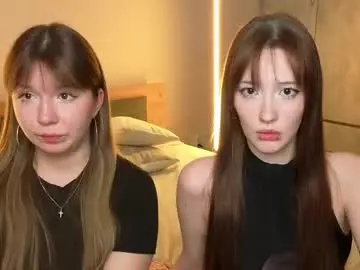 Chaturbate Nude Webcam of _reverse_gang_