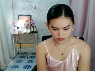 Chaturbate Free Porn Cam of yourlovelytranspinay