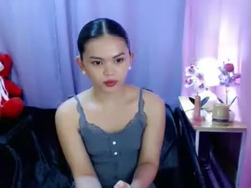 Chaturbate Adult Video Chat of yourlovelytranspinay