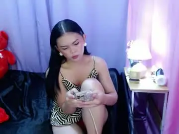 Chaturbate Live Sex Cam of yourlovelytranspinay