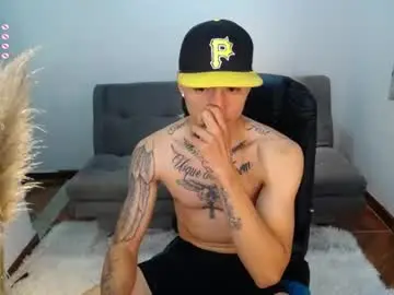 Chaturbate Live Sex Cam of capoink