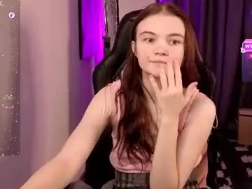 Chaturbate Watch Live Sex Cams of emmasmall