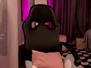 Chaturbate Best live sex cam show of emmasmall