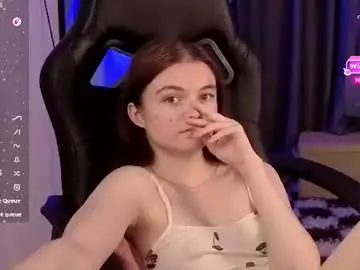 Chaturbate Watch Live Sex Cams of emmasmall