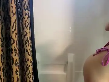 Chaturbate Live Sex Cam of meltingmynx