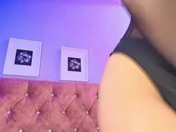 Chaturbate Live Sex Cam of nikibrice