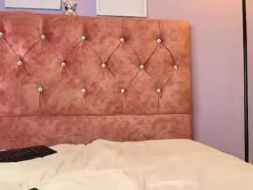 Chaturbate Watch Live Sex Cams of nikibrice