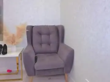 Chaturbate Live Sex Cam of yana_squrel_22