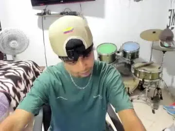 Chaturbate Adult Video Chat of ben_falcon