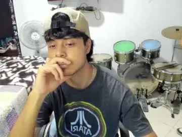 Chaturbate Watch Live Sex Cams of ben_falcon