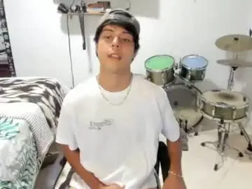 Chaturbate Live Porn of ben_falcon