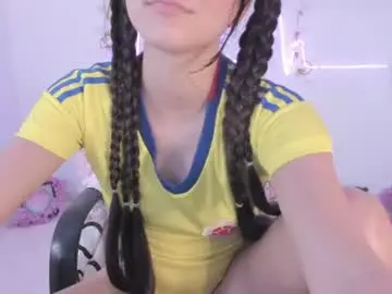 Chaturbate Nude Webcam of coralinexxx07