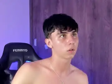 Chaturbate Live Sex of demian_cute