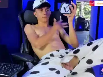 Chaturbate Live Porn of demian_cute