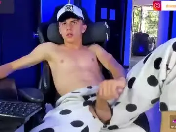 Chaturbate Watch Live Sex Cams of demian_cute