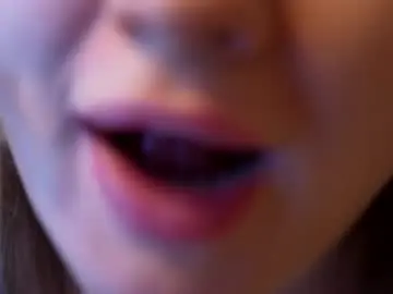 Chaturbate Live Sex Cam of sunnyfia