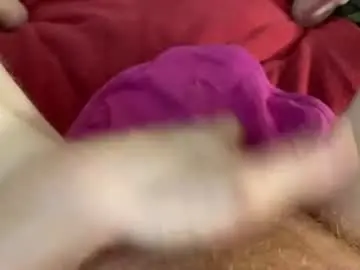 Chaturbate Live Sex Cam of mykittyneedsuu