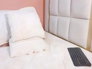 Chaturbate Nude Webcam of naugthyelli