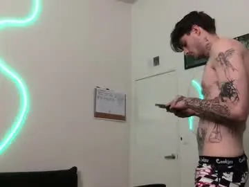 Chaturbate Sex Chat of prettyboyszn