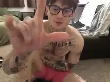 Chaturbate Adult Video Chat of prettyboyszn