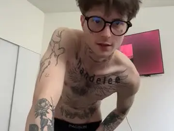 Chaturbate Sex Chat of prettyboyszn