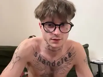 Chaturbate Watch Live Sex Cams of prettyboyszn