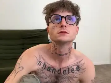 Chaturbate Sex Cam of prettyboyszn