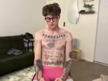 Chaturbate Watch Live Sex Cams of prettyboyszn