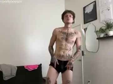 Chaturbate Live Sex Cam of prettyboyszn