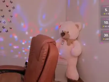 Chaturbate Live Sex Cam of shyra_a25