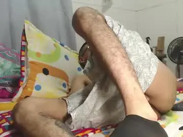 Chaturbate Live Sex Cam of th_russ