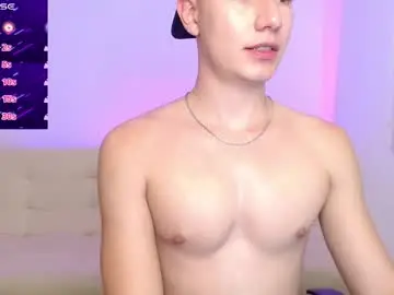 Chaturbate Live Sex of adrian_morelli