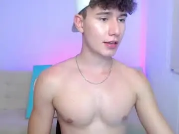 Chaturbate Free Porn Cam of adrian_morelli