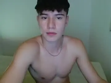 Chaturbate Best live sex cam show of adrian_morelli