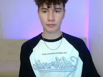 Chaturbate Adult Webcam of adrian_morelli