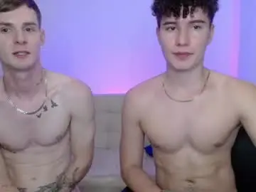 Chaturbate Watch Live Sex Cams of adrian_morelli