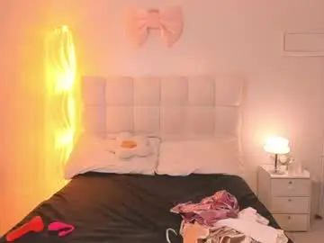 Chaturbate Live Sex Cam of chelseariches