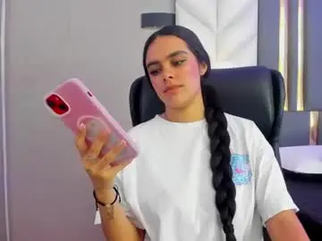Chaturbate Watch Live Sex Cams of chloeharper_