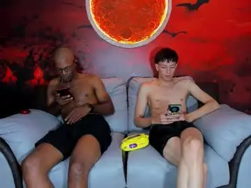 Chaturbate Sex Chat of little_show_sexy