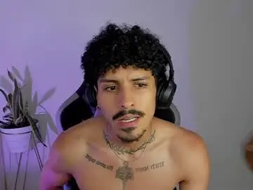 Chaturbate Best live sex cam show of lukeetaylor_