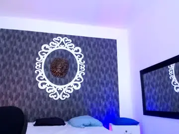 Chaturbate Live Sex Cam of dereck_jhonsonn