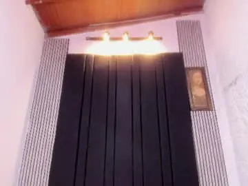 Chaturbate Live Sex of emily_collins69