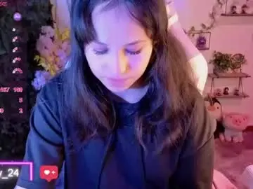 Chaturbate Live Sex of eymmy_24