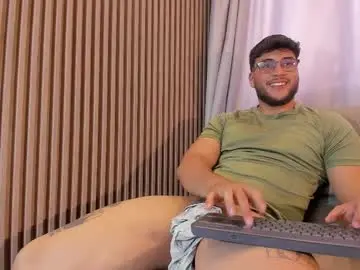 Chaturbate Free Porn Cam of mikefox__