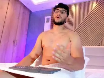 Chaturbate Live Sex of mikefox__