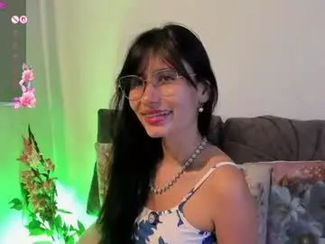 Chaturbate Best live sex cam show of nayecloud
